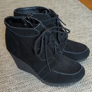 Nine West Black Lace-Up Wedge Booties
